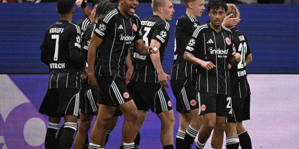 欧冠赛场上的神秘法兰克福：5-1开门红后连续失利，防守成隐患