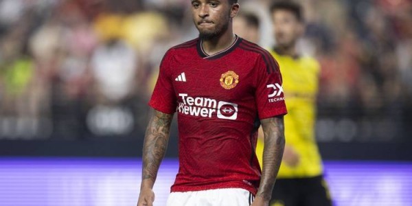 被换上后又被换下：8500万先生又要被“放弃了”，曼联实在是无语